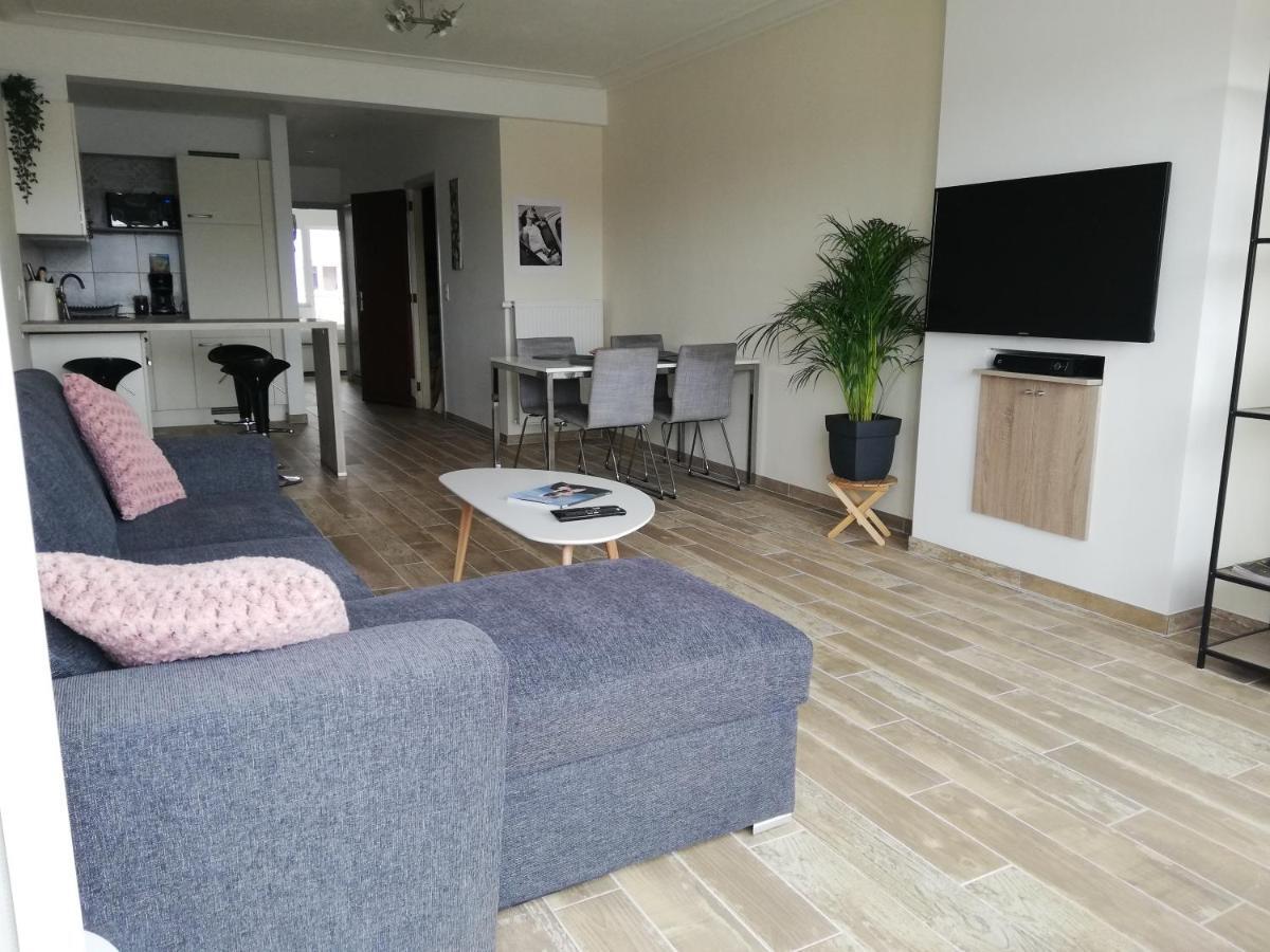 Appartement Oostende Vlak Aan Zee Exteriör bild